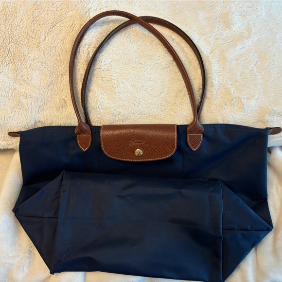 Longchamp Handbags - Navy Longchamp Tote- Preloved